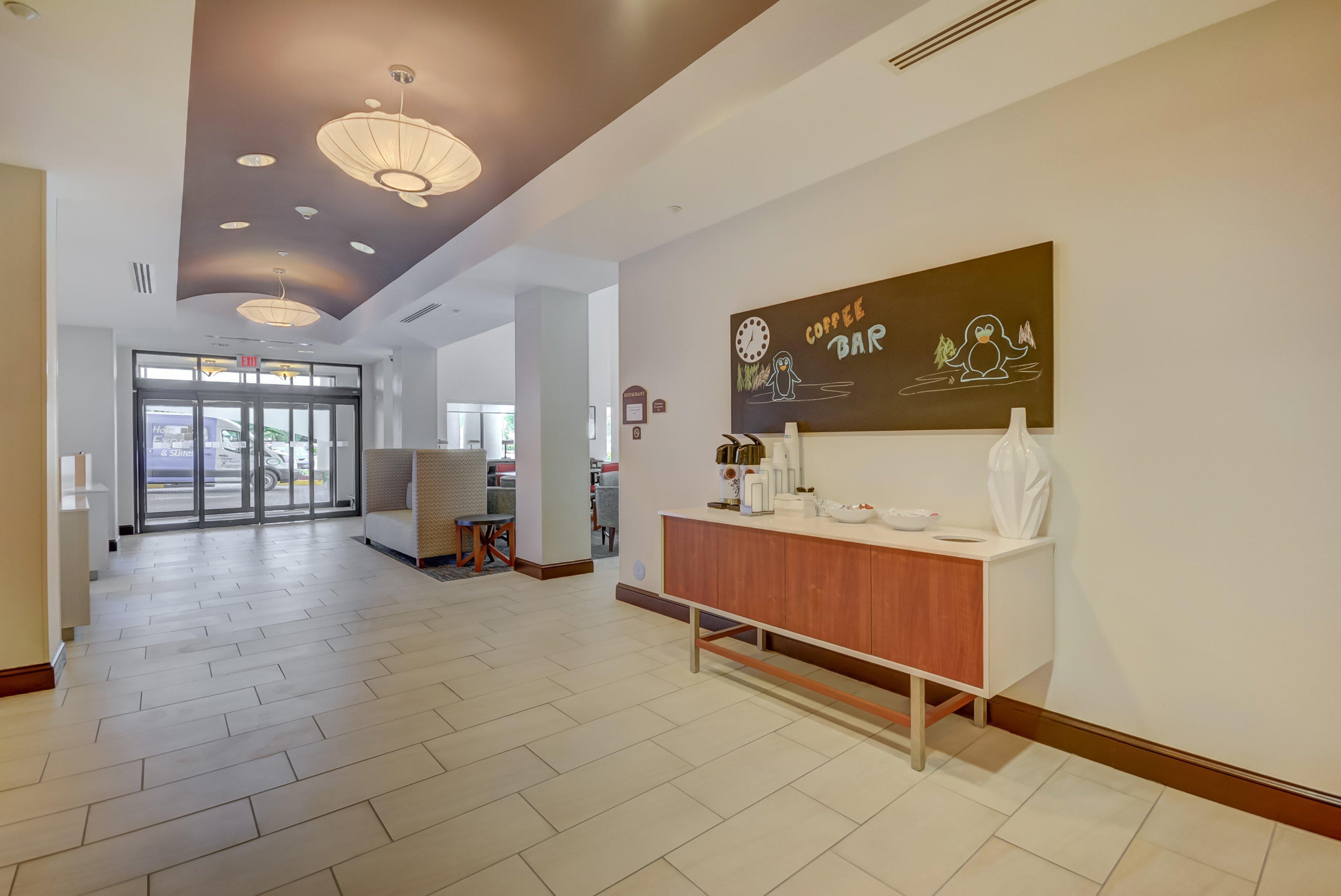 Holiday Inn Express Hotel & Suites Tampa-Usf-Busch Gardens By Ihg Exteriör bild